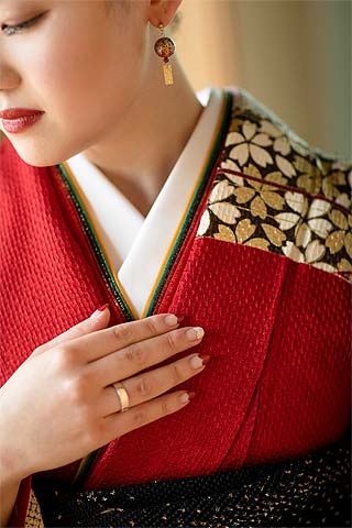浜松 成人式前撮り リリィ 赤のシンプルな振袖写真