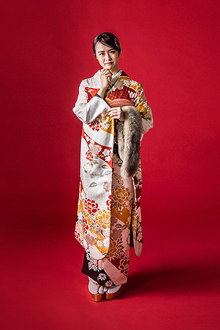 浜松 成人式 振袖レンタル 着物専門店リリィ（古典）