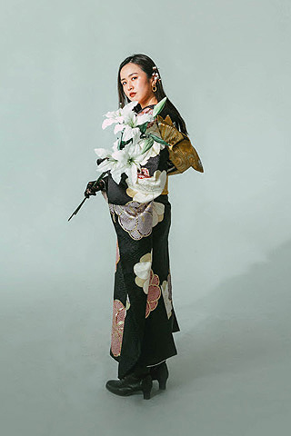 浜松 振袖レンタル リリィ 成人式の着物（黒）