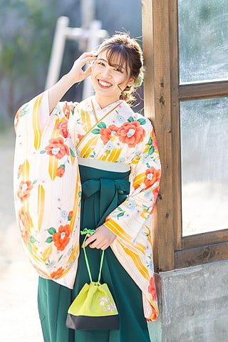 静岡 卒業式袴フォト リリィ おしゃれ袴フォト