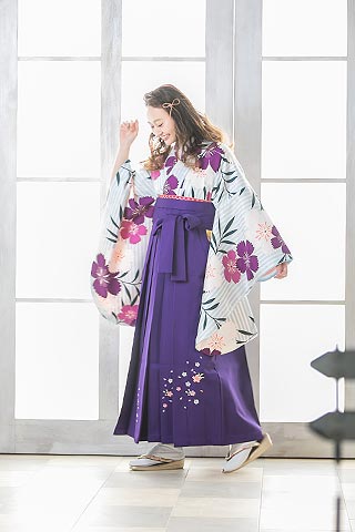 リリィ浜松 袴レンタル 紫の卒業袴