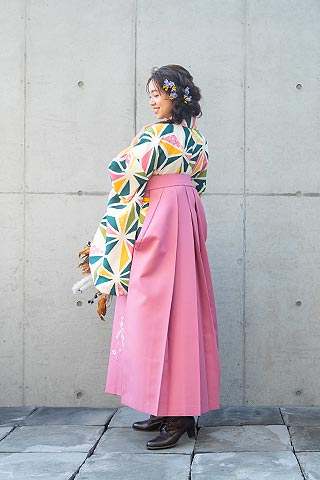 浜松 卒業式袴レンタル リリィ 卒業式の着物（ピンク）