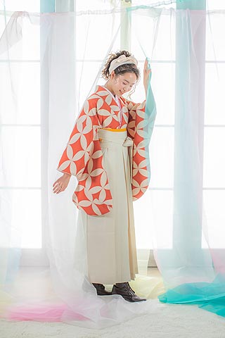 浜松 卒業式袴レンタル リリィ 卒業式の着物（古典柄）