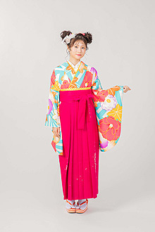 静岡 卒業式袴レンタル リリィ 赤色の卒業式袴
