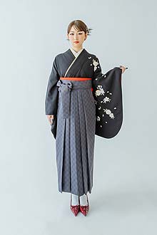 卒業式袴レンタルリリィシックな卒業袴